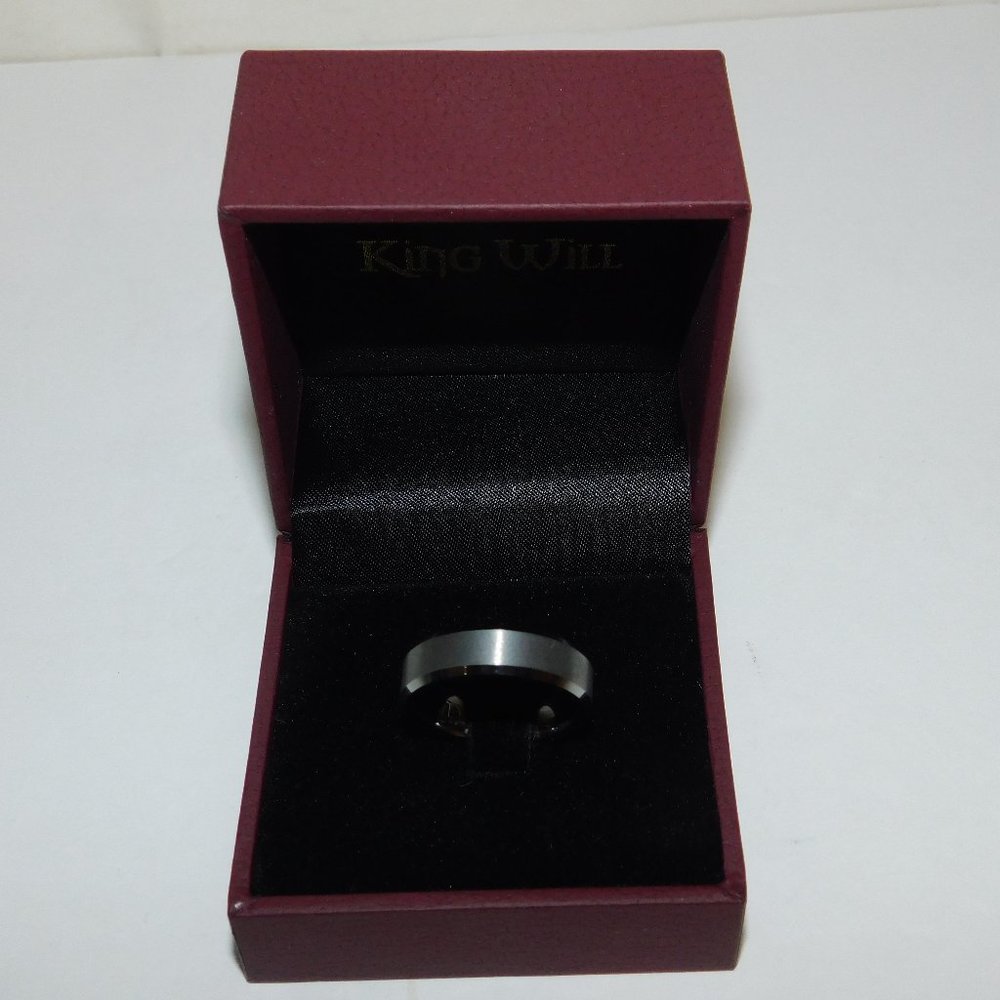 King Will Tungsten Carbide Wedding Ring Size 7.5 NIB